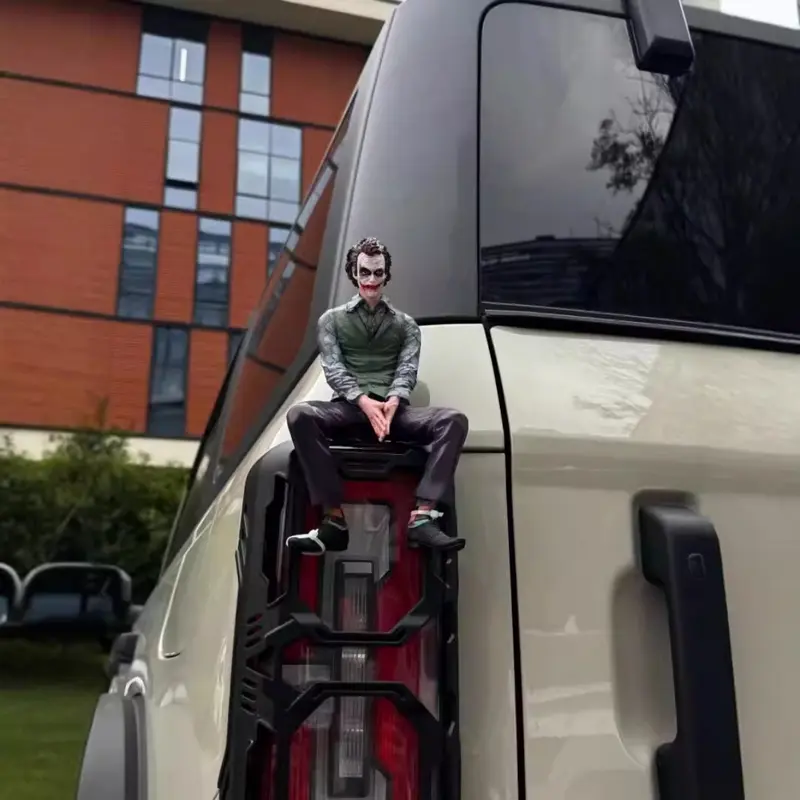 Mô hình nhân vật Joker gắn xe siêu nét bản lớn 24cm kèm miếng dán xe - GaGaMoHinh 5