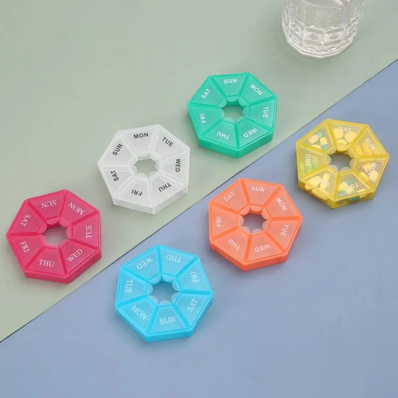 7-compartment Pill Box, 1 Count Random Color Lightweight Mini Portable Pill Container, One-week Pill Box for Travel, Spring Home Accessories, Travel Accessories 6