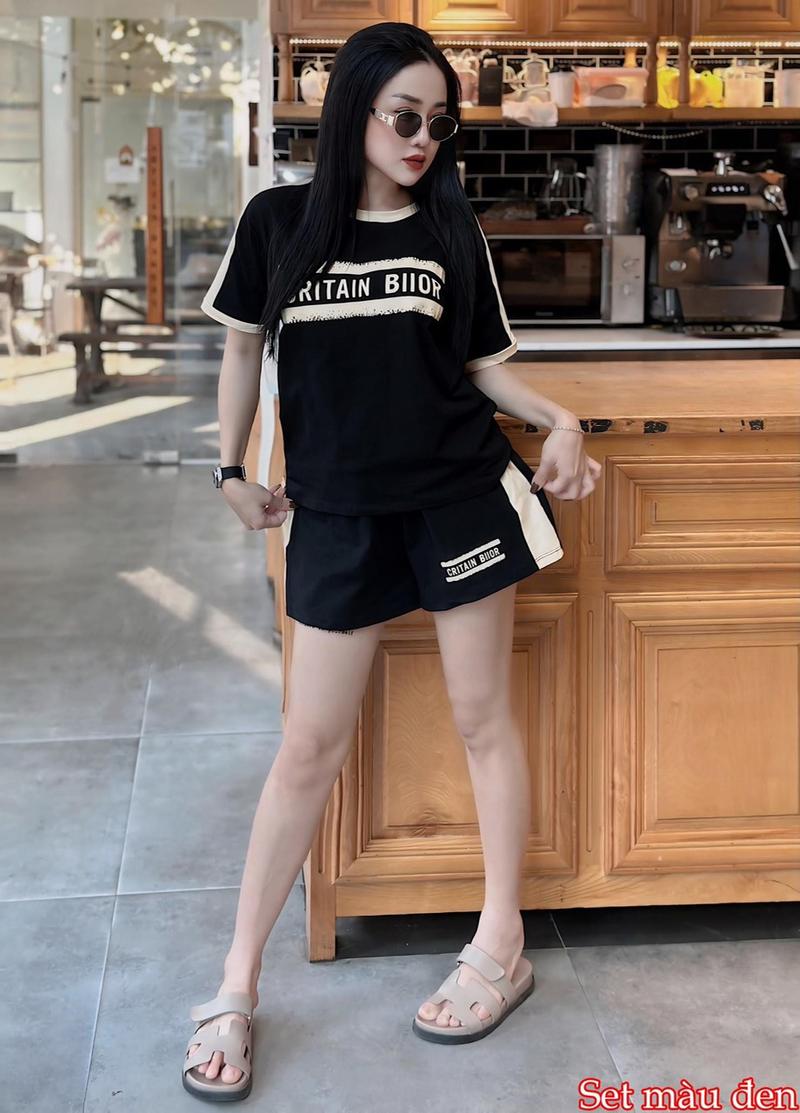 Product Introduction of Voi BỘ ĐÙI CỔ TRÒN TAY NGẮN CHẤT COTTON ĐƠN GIẢN DỄ MẶC Nữ Women Áo Top Đen 5