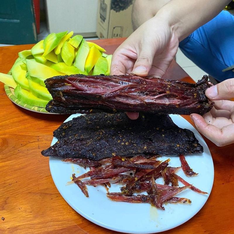 THỊT TRÂU GÁC BẾP SAPA 500G KÈM CHẨM CHÉO KHÔ (1 GÓI) 1