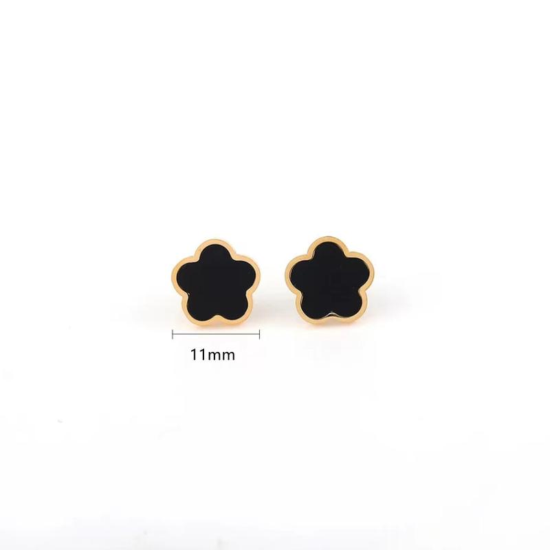 Product Introduction of Clover Earrings Are Hypoallergenic and Do Not Fade, Environmentally Friendly Women's High-end Ear Jewelry 2
