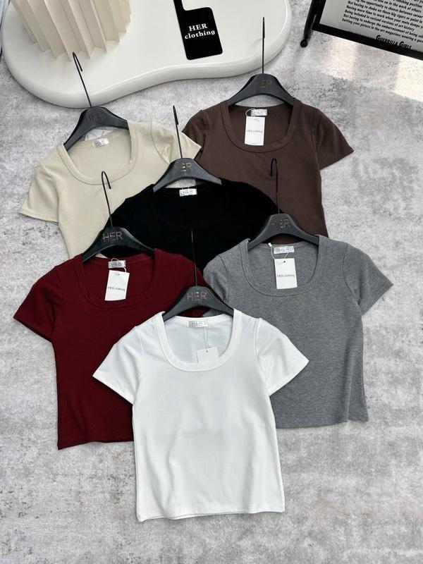 Product Introduction of Áo phông cổ U bo trơn , chất thun zip mềm mại co giãn thoáng mát thoải mái khi mặc lên người 3