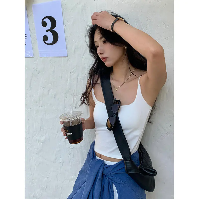 High quality adjustable chest cushion strap tank top for women in early spring 2025, Korean slim fit, spicy girl, strapless