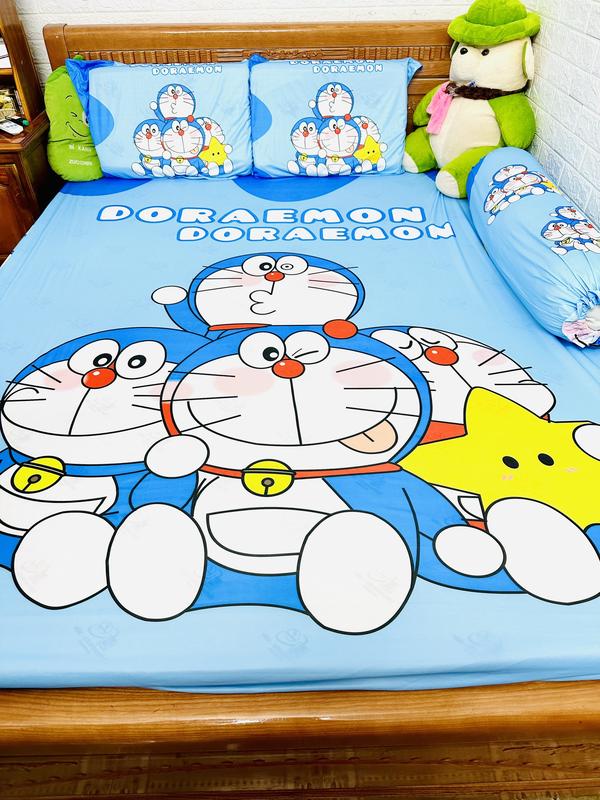 Bộ Ga Gối Thun Lạnh Hàn Quốc – Mẫu Doremon 4 con - Chát thun thoáng khí, hình in đễ thương