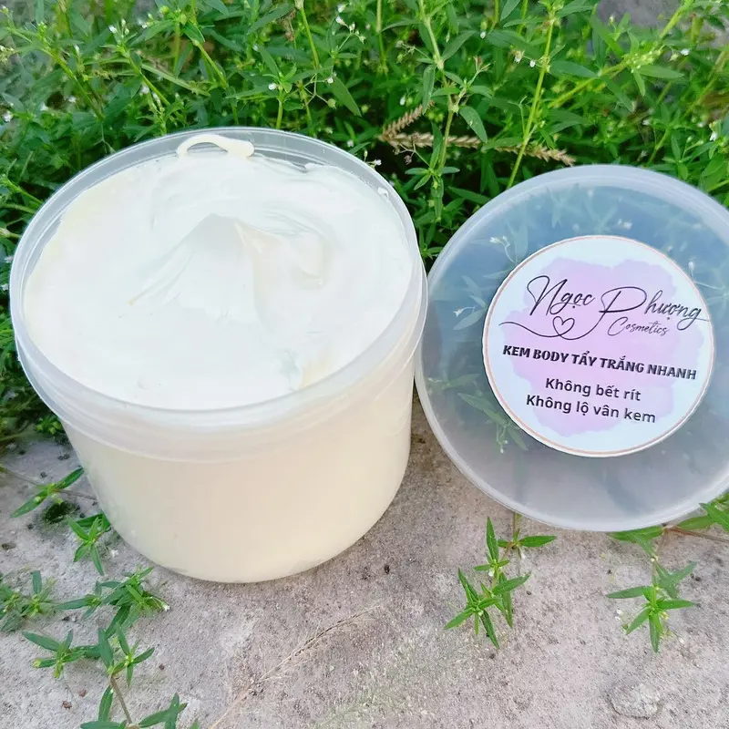 KEM BODY TẨY M ẠNH ( Không bnl) , Không Bết Rít , Không Lộ Vân Dưỡng Body   Nữ kemu  trang da 1