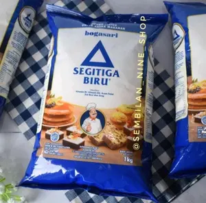 Bogasari SEGITIGA BIRU Tepung Terigu Protein Sedang 1 KG