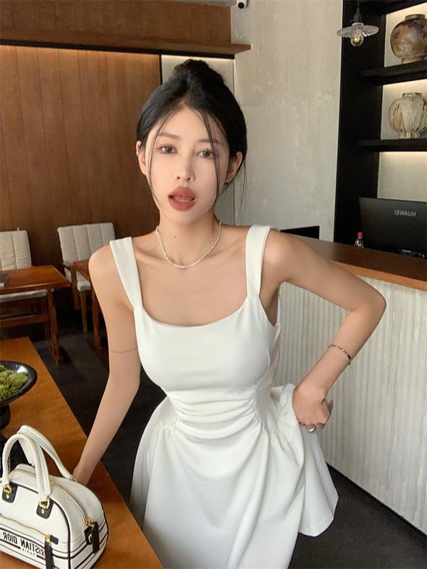 Product Introduction of French Hepburn style elegant dress slim white dress WOMEN'S early spring high-grade pure waist A- line suspension dress 4