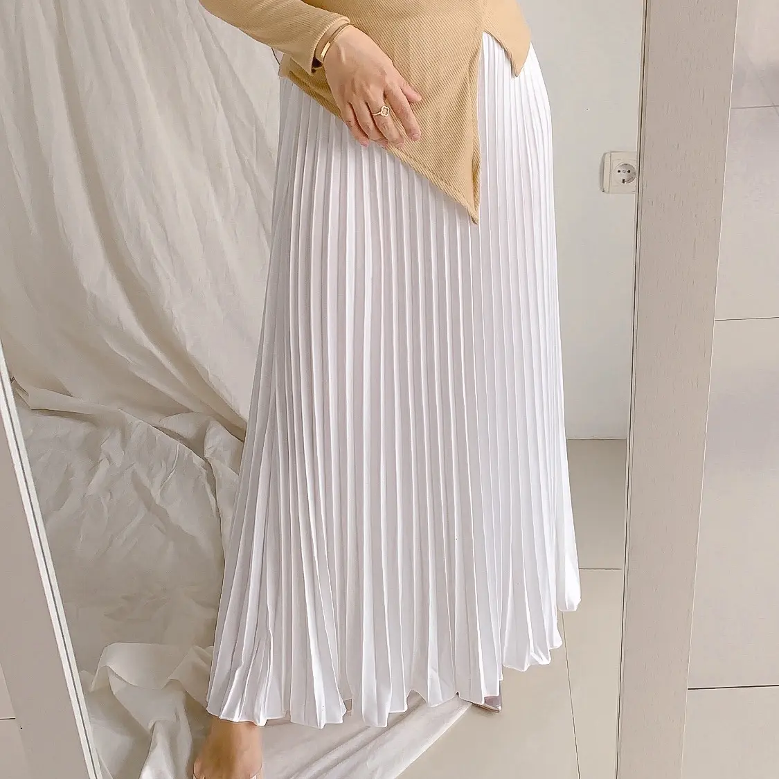Vaia Skirt Rok Plisket Rempel Premium Panjang Basic Simple Bawahan Casual