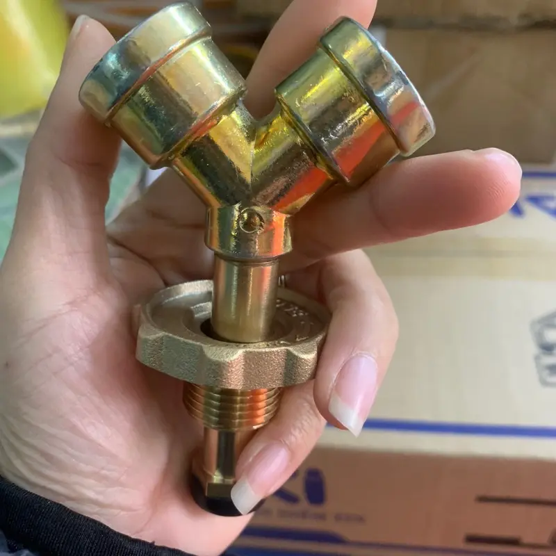 Van chữ Y làm bằng đồng đấu 2 van vào 1 bình gas