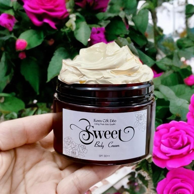 Kem cốt dẻo dưỡng trắng da body Sweet tẩy BHA 2%