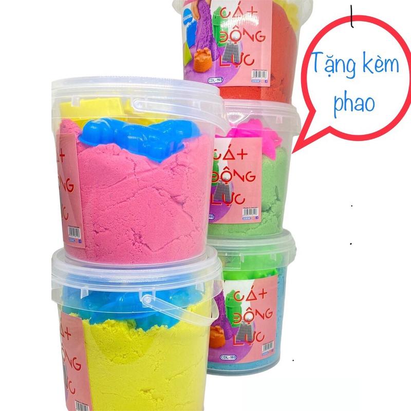 Xô 1kg Cát Động Lực có 10 Khuôn chơi,xẻng xúc, phao, bơm phao lớn , sản phẩm sản xuất tại Việt Nam an toàn cho bé khi chơi, cát mềm dẻo. Giáo dục Giáo dục Toy