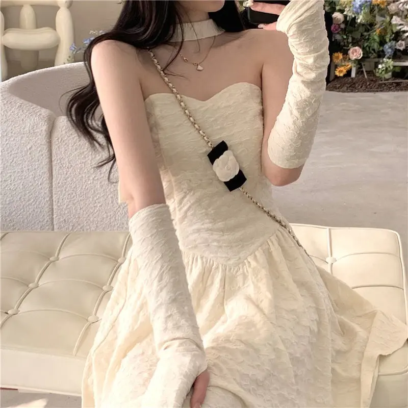 Đầm thời trang tinh khiết thiết kế có ống tay quyến rũ