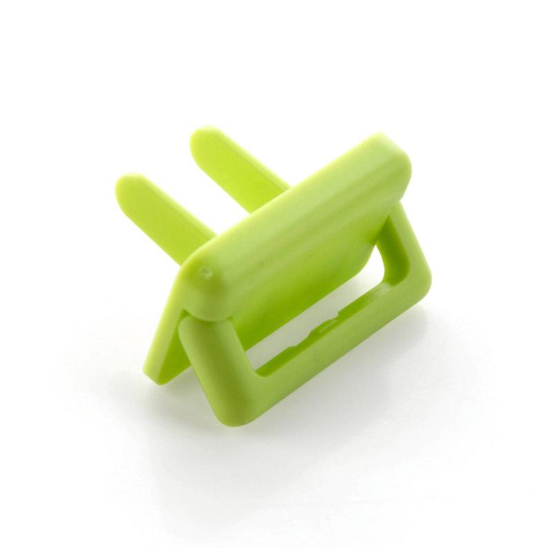 Product Introduction of 20pcs Baby Plastic Power Socket Anti-electric Cover Plugs Protector Anti Shock 14