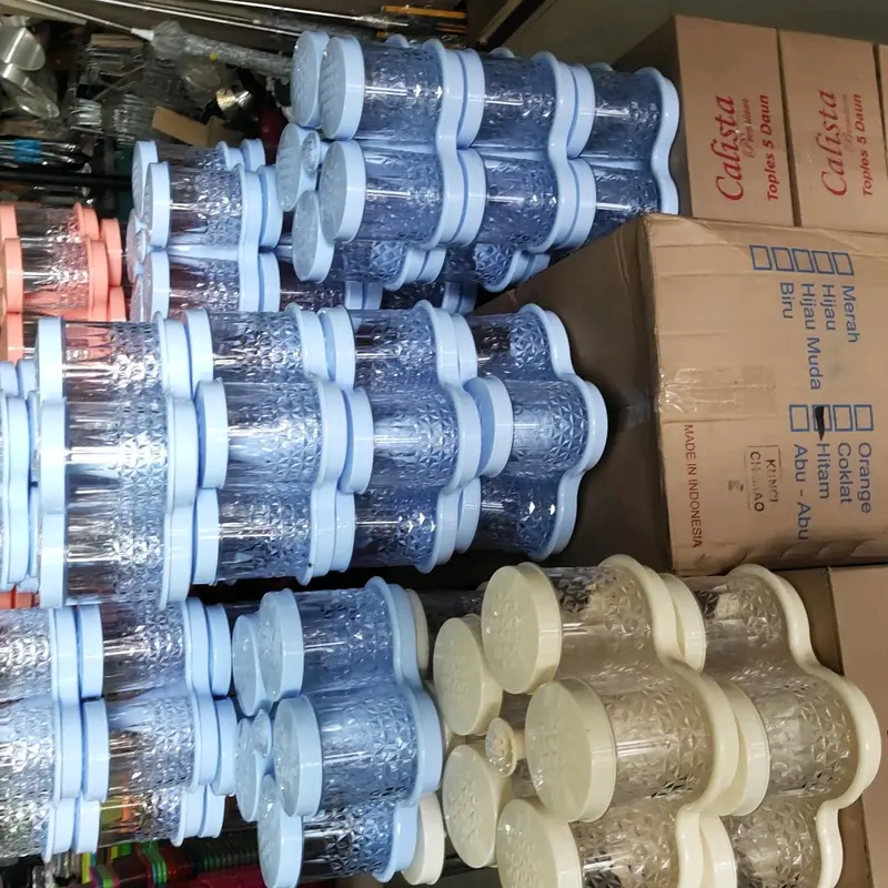 Toples 5 Daun Plastik 1