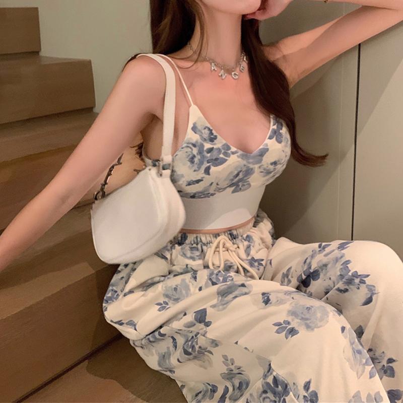 Product Introduction of Women 2 Pieces Temperament Outfits, Floral Print V-Neck Spaghetti Strap Camisole + Drawstring Elastic Waist Long Pants Set 18