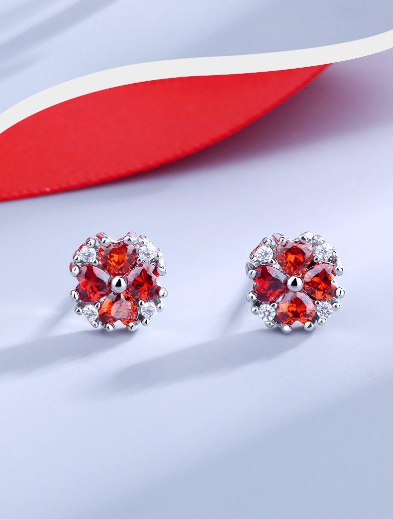 Product Introduction of Red New Style Four-Leaf Clover Necklace Women's Set Pomegranate Red Zircon Bracelet Ear Studs Ring Ornament Four-Leaf Clover Suit 10