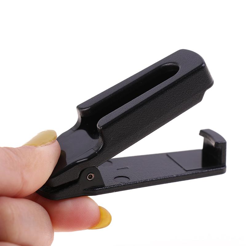 Product Introduction of Belt Clip Clamp For Waterproof Two Way Radio Walkie Talkie For BF-A58 BF-9700 UV-9R RT6 11