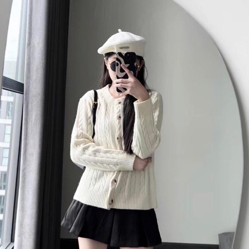 Áo Khoác Len Kiểu Tay Dài Cổ V Thêu Ngực Siêu Xinh, Thiết Kế Đơn Giản Thanh Lịch Cho Chị Em Cam Closet