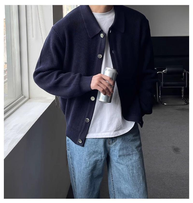 Product Introduction of Áo Khoác Cardigan Len, Màu Xanh Lá Đậm Trơn Cổ Polo, Dáng Rộng Vừa Vặn, Thoải Mái, Mặc Mùa Thu Và Mùa Đông, Phong Cách Hàn Quốc, Thời Trang Nam, Trang Phục Thường Ngày 10