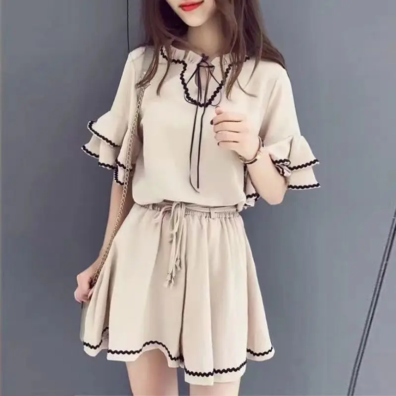 100kg New Two-Piece Korean Style Hong Kong Flavor Ruffled Small Size Loose High Waist Top and Wide Shorts Set for Women