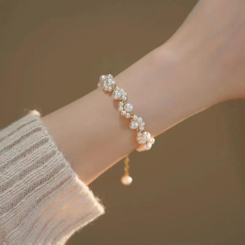 Japanese Korean Kitten Claw  Unique Fashionable Design Bracelet Female