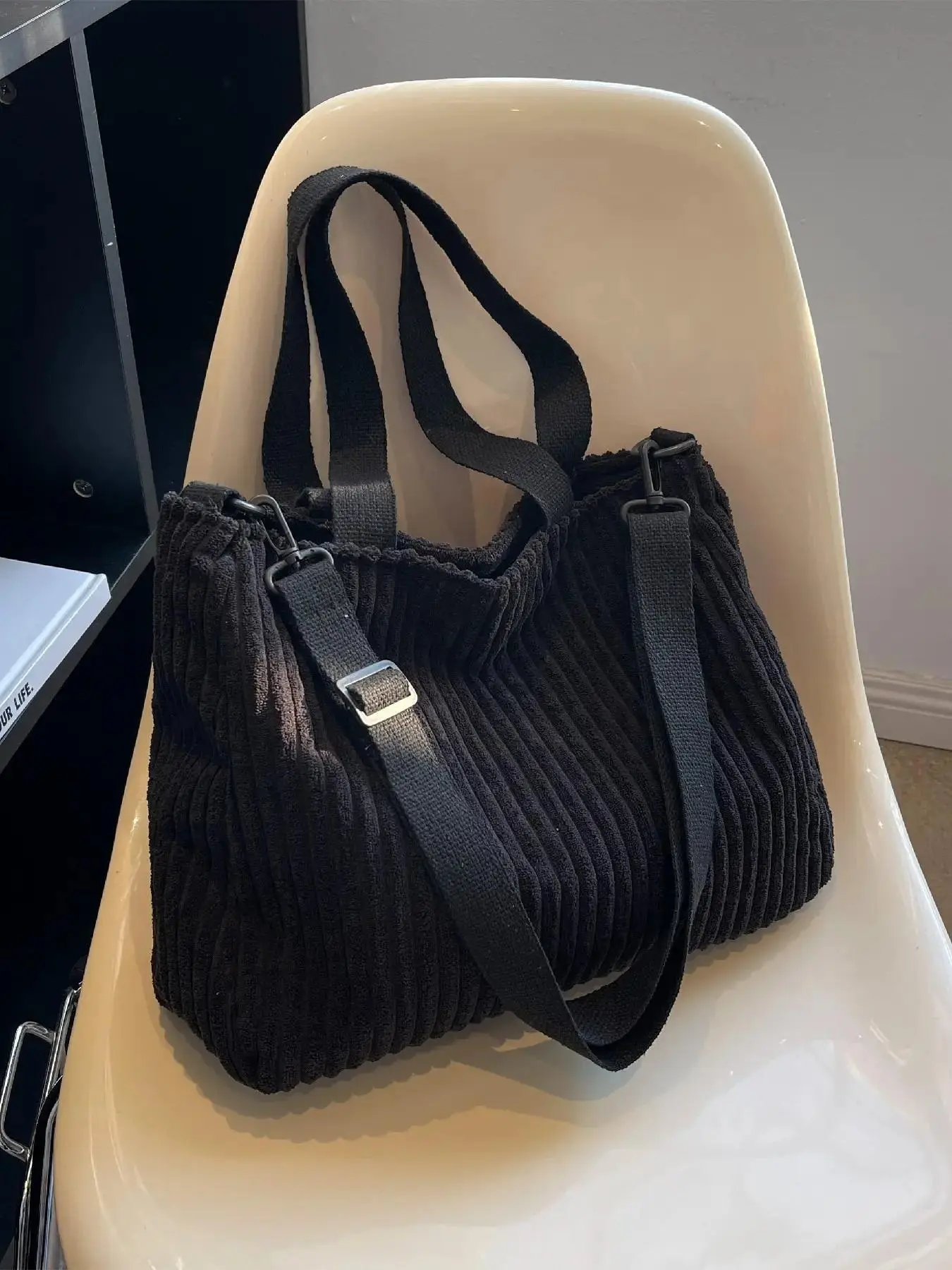 Women's Solid Color Zipper Corduroy Shoulder Bag, Fashionable Large Capacity Crossbody Bag for Daily Used, Casual Trendy Versatile High-quality Daily Commuting Bag, Girl Fashionable Shopping Bag