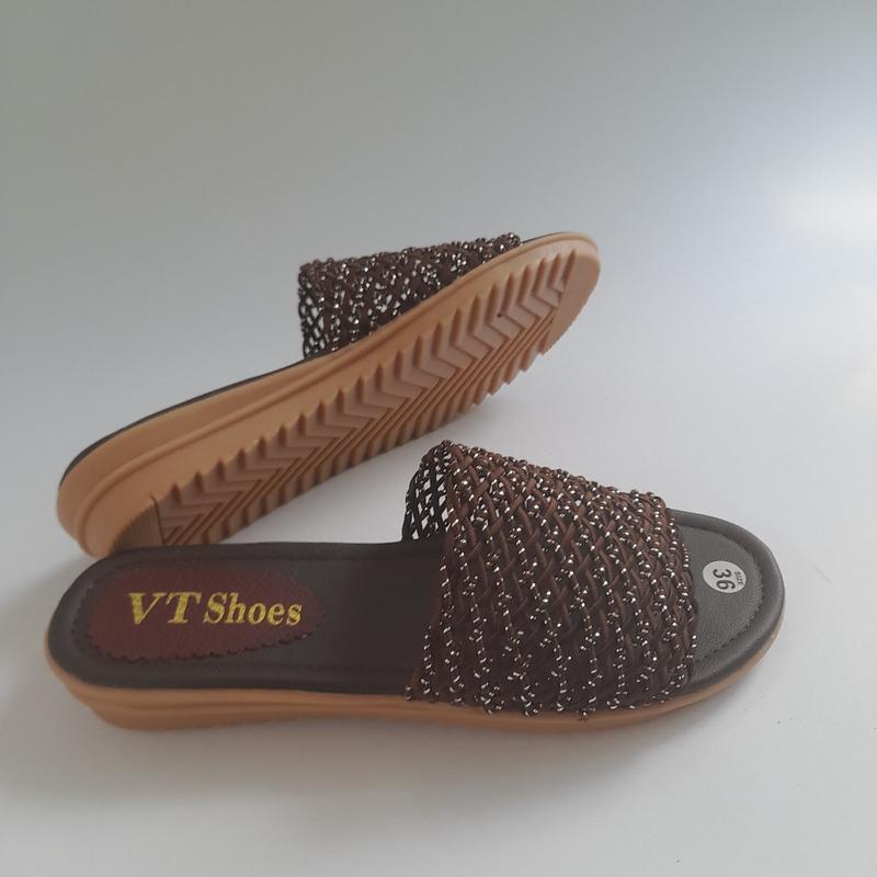 Product Introduction of Dép Nữ Đế Xuồng 3cm. Dép Lưới Nữ Trung niên Mang Êm,Đẹp, Thoáng chân. Dép bản Lưới nữ.  Mã số LB01 11
