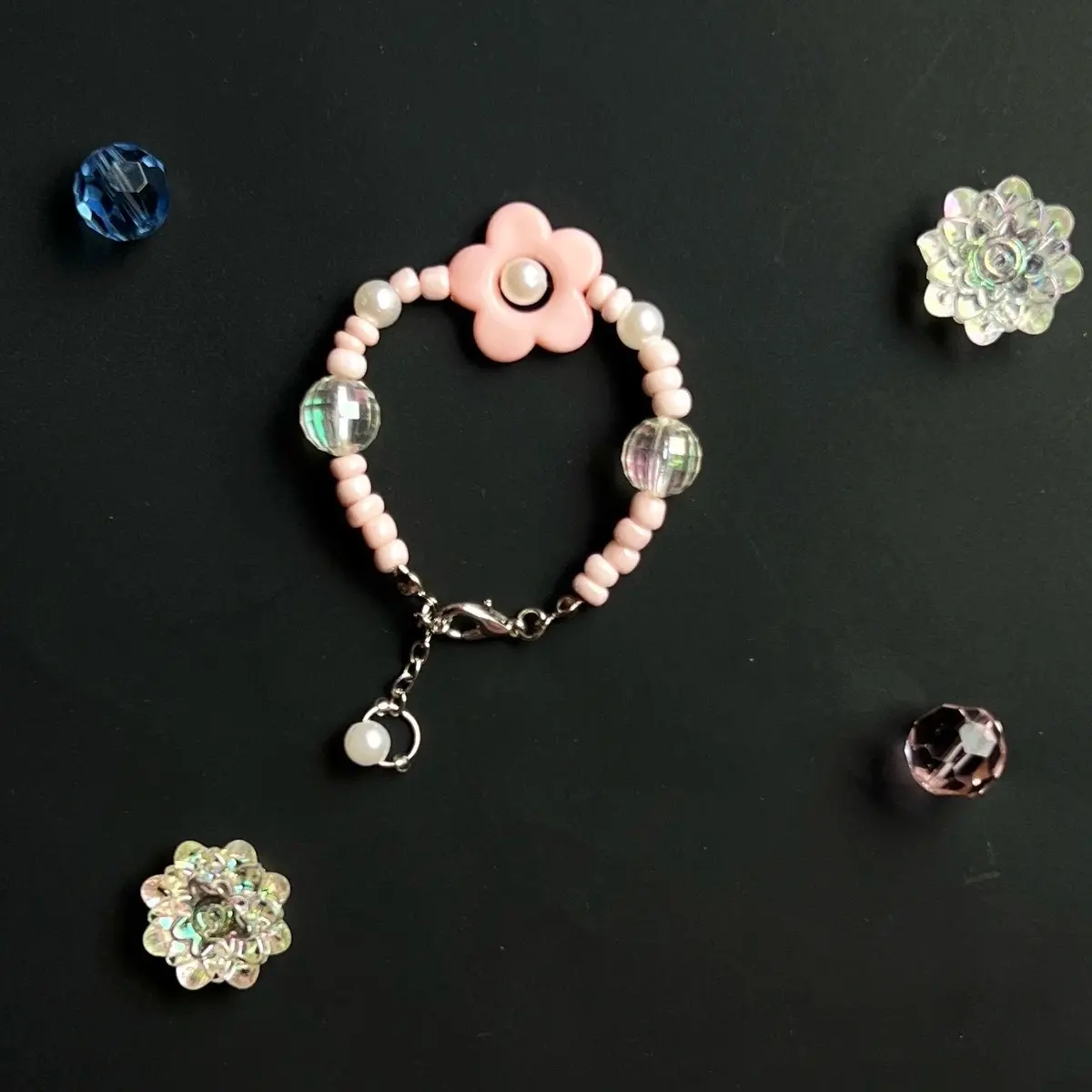 Gelang manik bunga Ulang tahun