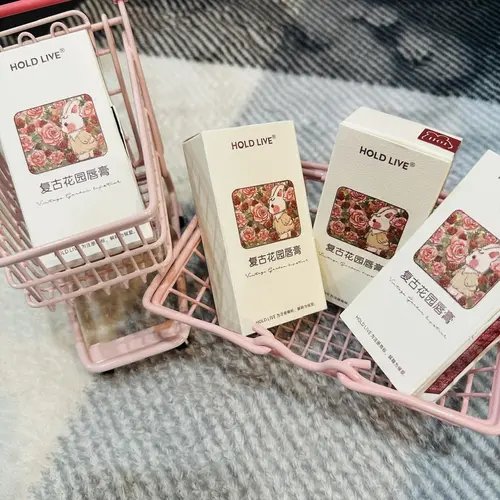 Son thỏi thỏ hoa Matte Soft Fog Cardiac Labia HOLD LIVE