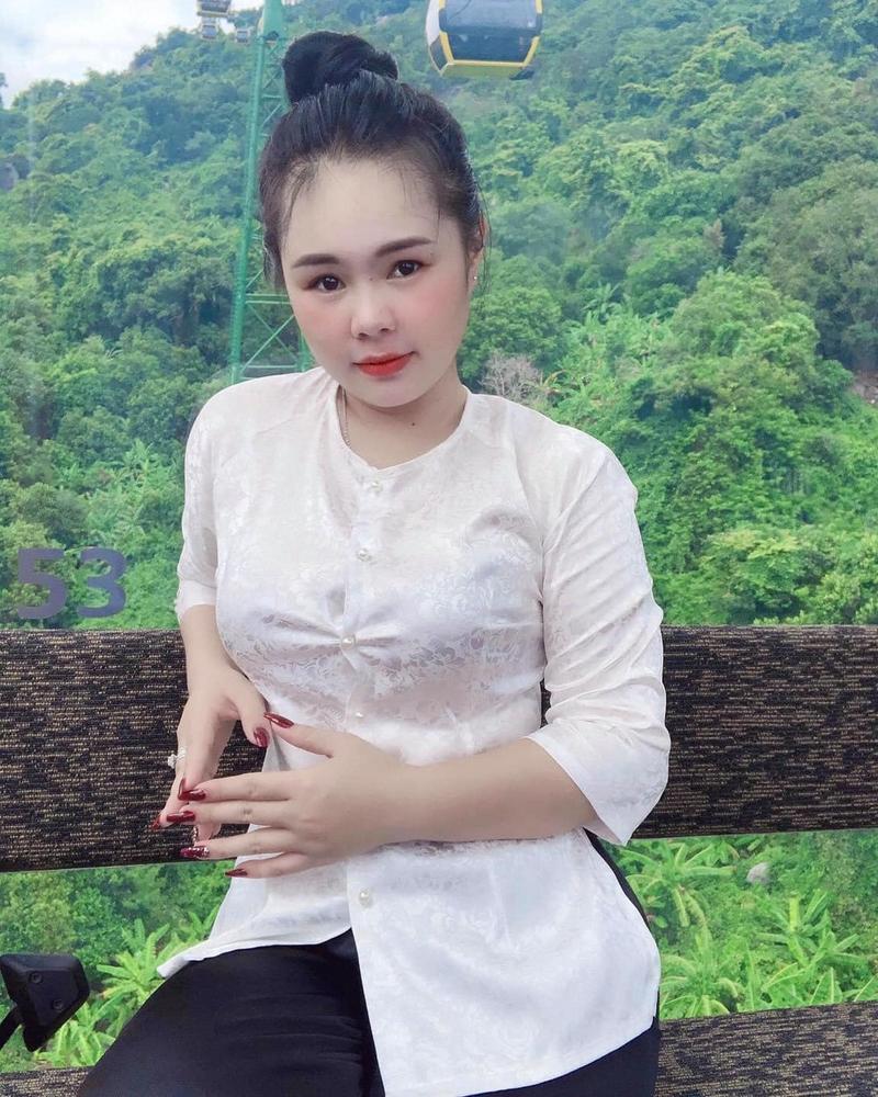 Product Introduction of Lẻ Áo Bà Ba, Lẻ Quần Trắng Đen  Vải Lụa Gấm Cao Cấp Trang Nhã  AL010++ Nữ Top 25