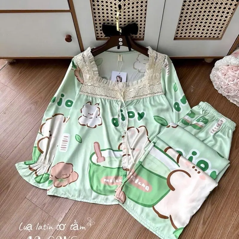 [40-60KG]Bộ Lụa Latin Tơ Tằm Cao Cấp TDQD Cổ Vuông Tiểu Thư Mix Ren In Full Họa Tiết 5D Queen Mềm Mát Mặc Nhà Cao Cấp VIP36 Women Nữ Áo Quần Ngủ  Top Cạp Cao Kem 2