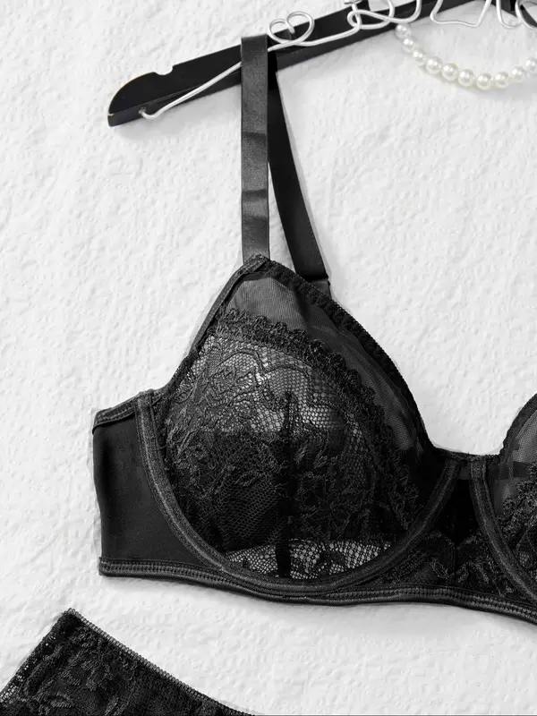 【Plus Size】 Floral Lace Sexy Lingerie Set, Sexy Push Up Bra & Thong & Garter Belt Set, Women's Lingerie & Underwear for All Seasons 8