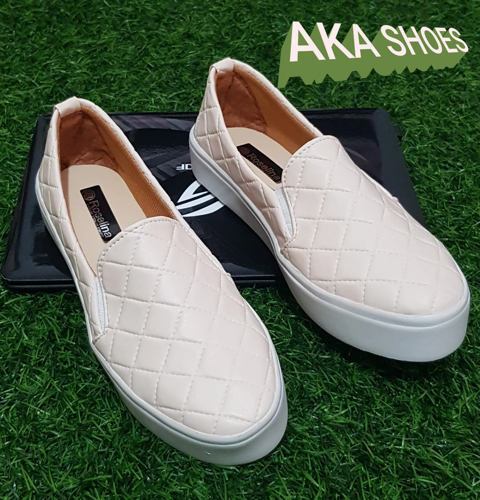 Sepatu Slip On Cream Wanita Trendy Di TIKTOK Termurah Shoes Shoes