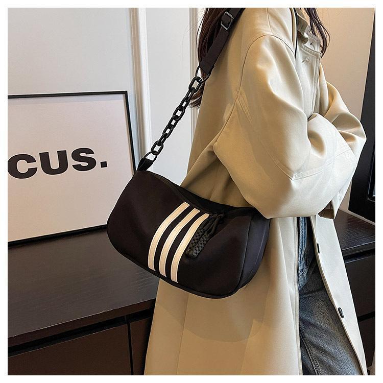 Túi xách nữ chất vải rù dây đeo phối xích căn chỉnh ngắn dài thời trang T600 Bag Đeo Vai