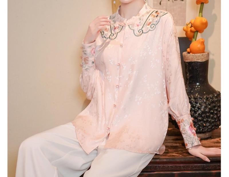 Product Introduction of Loose Version New Chinese Style Women's Shirt 2023 New Chinese Style Ethnic Style Tang Costume Top Long Sleeve Stand Collar Women 26