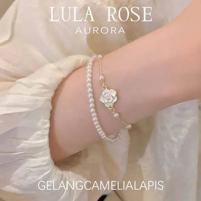 LULA ROSE Gelang Dua Rantai Mutiara Imitasi & Bunga Mawar Putih, Model Elegan Cantik