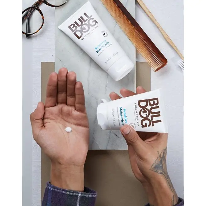 Kem Dưỡng Ẩm Bulldog Sensitive Moisturiser Cho Nam Da Nhạy Cảm 100ml 2