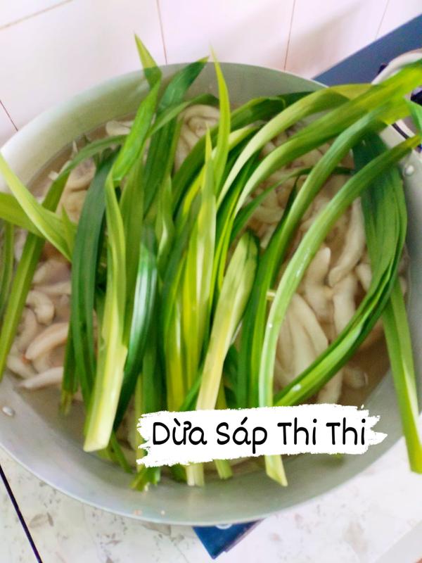 250gr Mứt Dừa Sáp Loại 1 Vị Lá Dứa Snack Thức Ăn 5