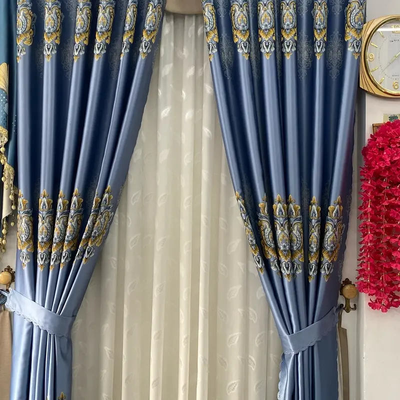 Rèm cửa bông hoàng gia vương miện vải 3d màu xám xanh,cản sáng 95%,kiểu may xỏ khoen ,giá trong giỏ hàng đang tính lá m căng thẳng chưa có độ nhúng,chưa gồm thanh treo. 5