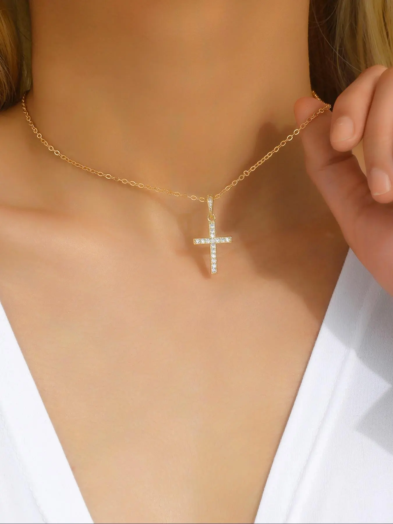 Rhinestones Cross Pendant Necklace for Women & Girls,  Fashion Jewelry for Party, Daily Clothing Decor, Trendy All-match & Exquisite Jewelry for Birthday Gift
