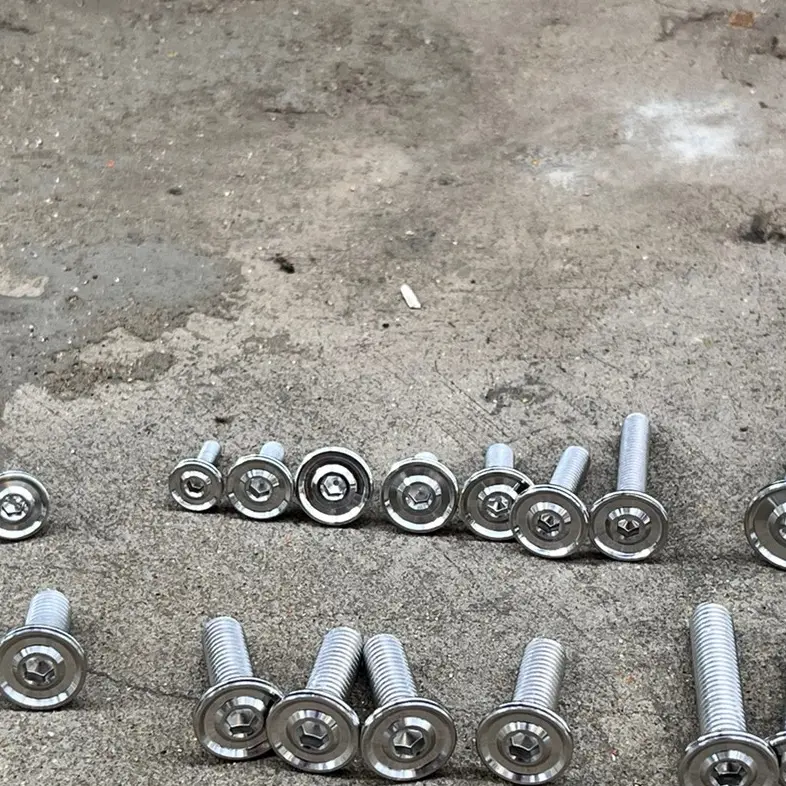 Ốc inox 6li10 - 6li15 - 6li20 - 6li25 răng nhuyễn. Made in Thailand.