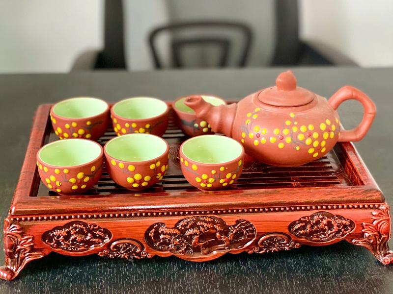 Khay trà dáng sập giả vân gỗ nhựa nguyên chất, khay đựng ấm chén sang trọng 32x22x7cm