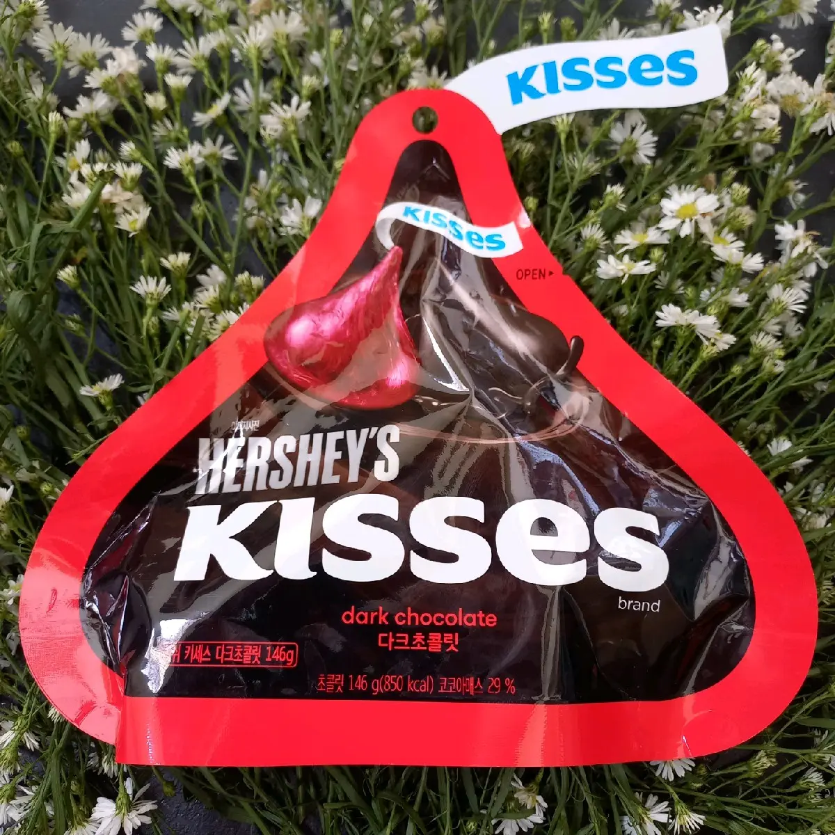 Hersey's kisses
