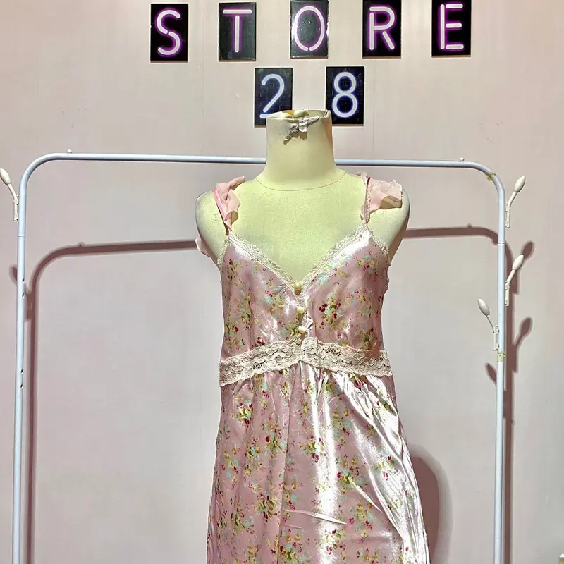 Baju tidur dinas Sutra Polos Bunga 0