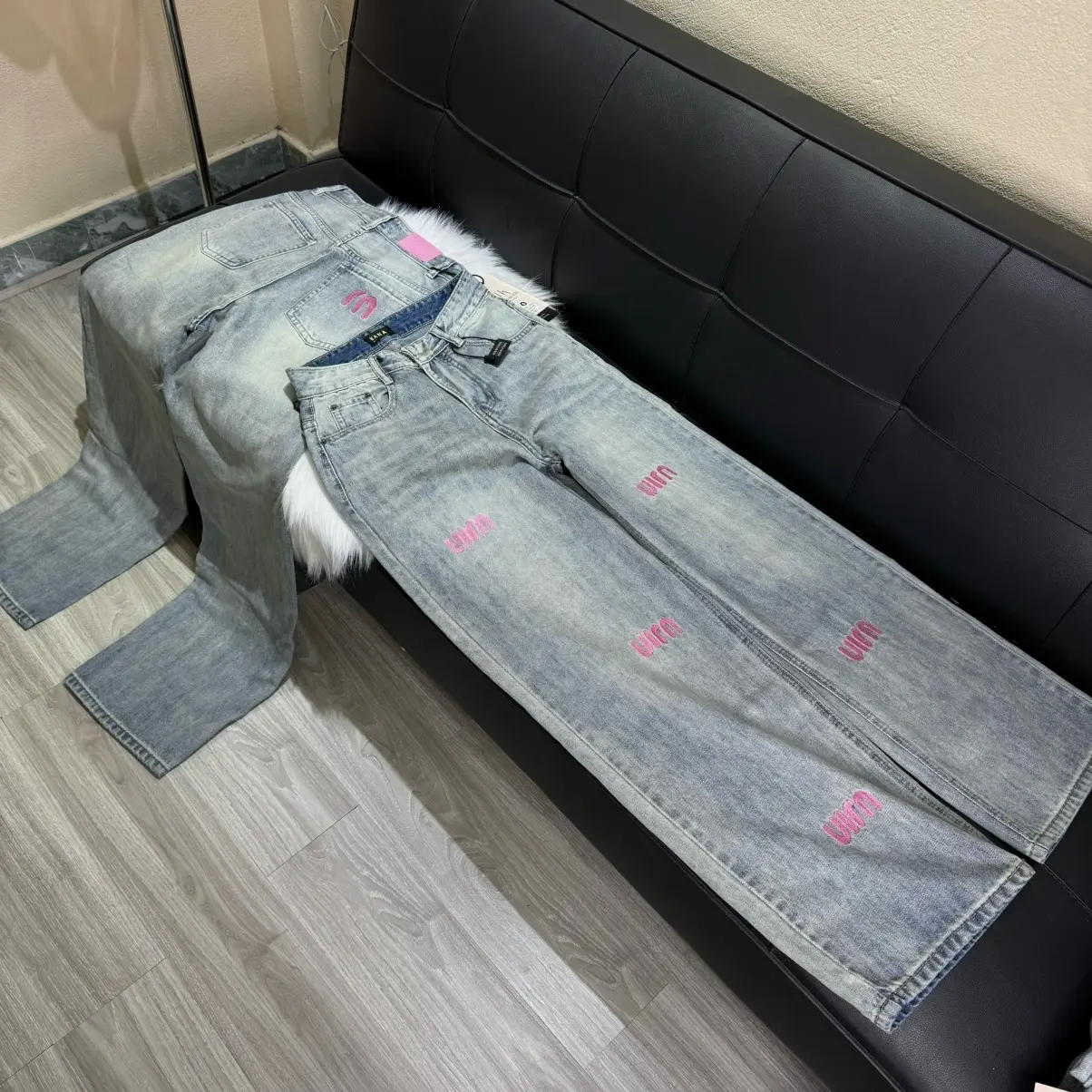[N832] Quần Jean Suông thêu U.l.M hồng chất vải QCCC màu xanh bạc dài 103cm và 95cm có thể giặt máy khóa kéo