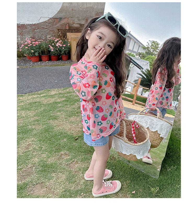 Product Introduction of Áo Thun Dài Tay Chống Nắng Lụa Lạnh Hình Dâu Tây Mùa Hè, Cho Bé Gái, Áo Sơ Mi Cơ Sở Mỏng Sành Điệu, Thích Hợp Cho Bé Gái, Áo Thun Ngầu Mùa Hè Cho Trẻ Em 15