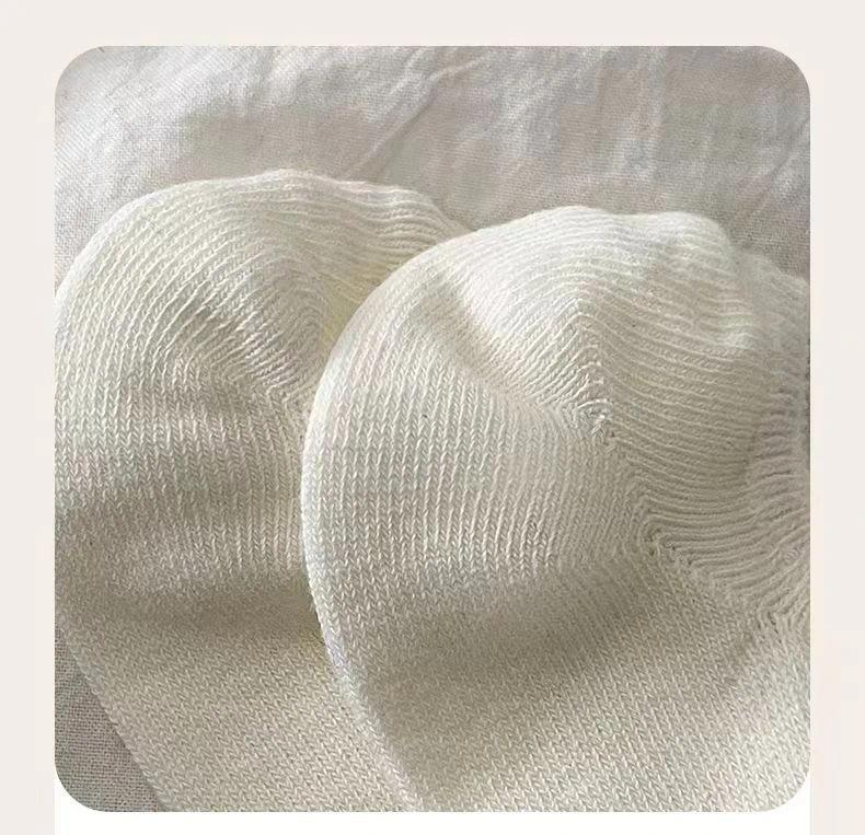 Product Introduction of 5/1Pairs of Short Socks Women's Summer Solid Color Black and White Simple Casual Low Cut Breathable Socks 7