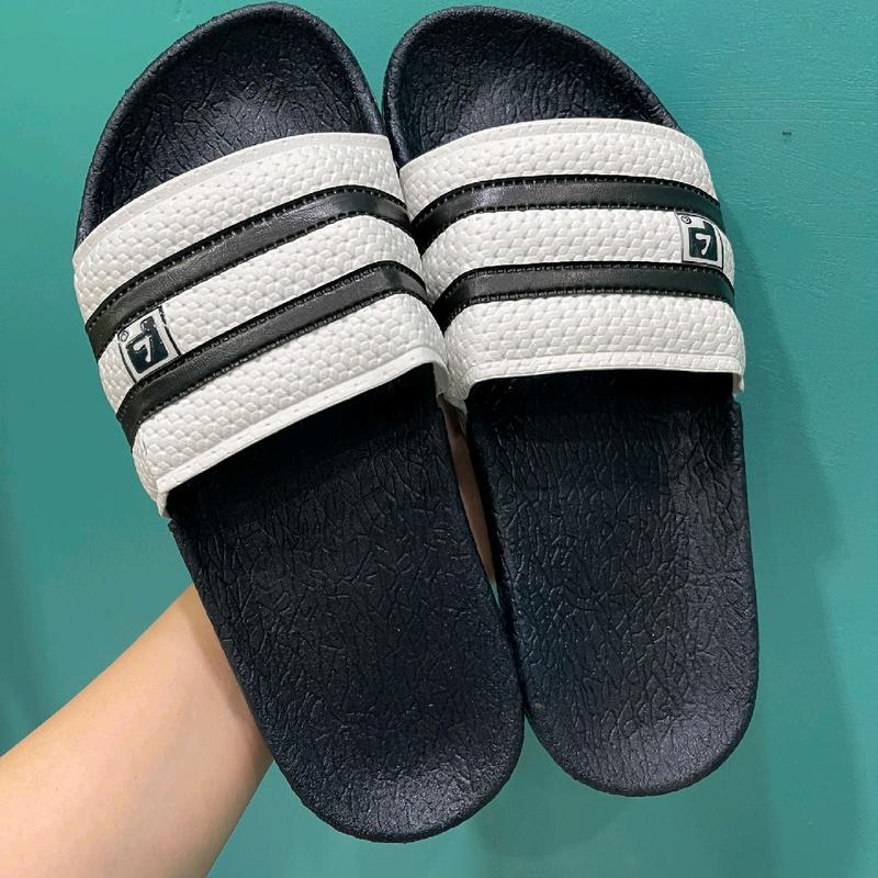 Dép unisex số 7 loại 1 nền đen quai sọc đen trắng có logo Y nam slipper