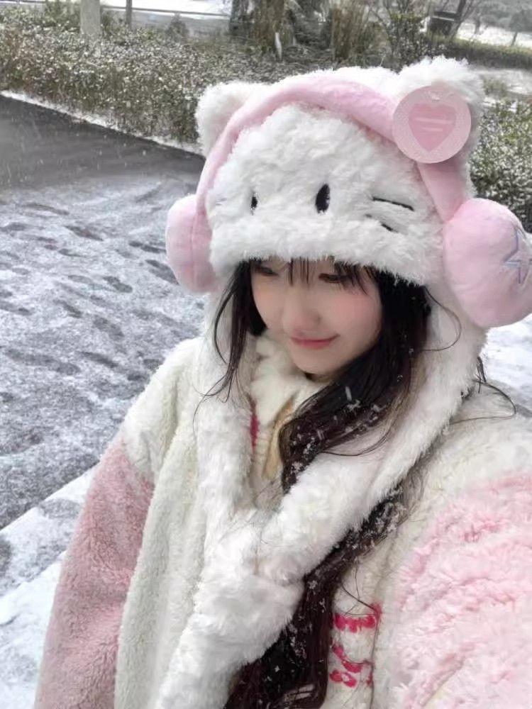 Product Introduction of Mũ Mèo, Tai Nghe Và Khăn Quàng Cổ Tích Hợp, Nữ Mùa Thu Và Mùa Đông, Hello Kitty Nhồi Bông Dễ Thương Và Dễ Phối Đồ, Chu Vi Đầu Lớn, Lót Lông Cừu Mùa Đông, Dày Dặn 1