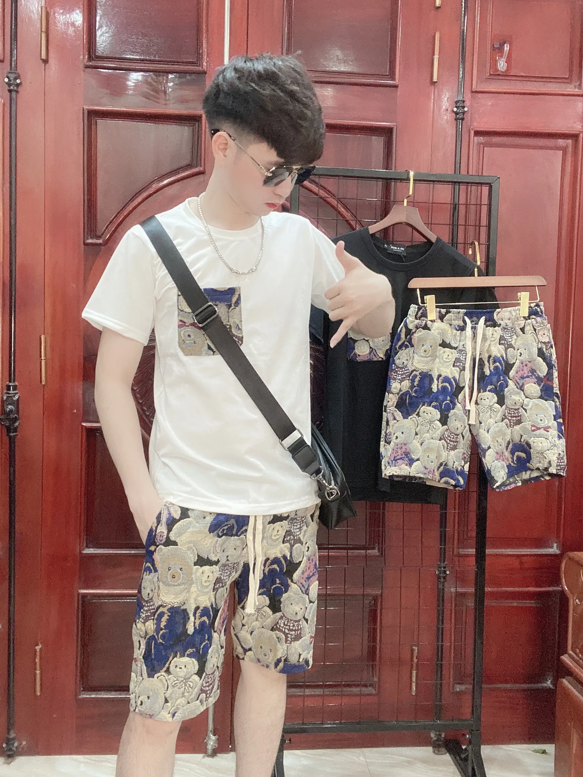 Sét bộ  quần áo dệt gấu vải gấm nam nữ hot trend { lưu ý tham khảo bảng size }